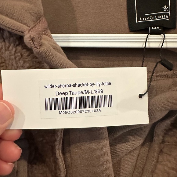 Sherpa Jacket - Picture 2 of 3